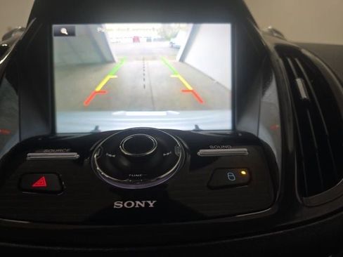 Used 2014 Ford Escape Titanium FWD image 28