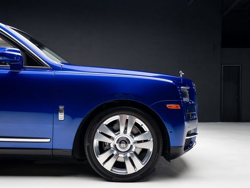 Used 2019 Rolls-Royce Cullinan AWD/4WD image 39