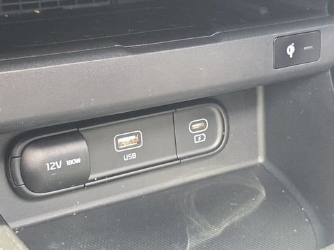 Used 2024 Kia Seltos EX AWD/4WD image 33