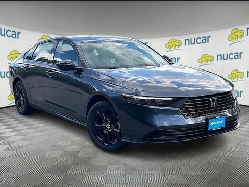 New 2025 Honda Accord SE image 1