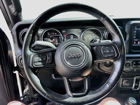 Used 2020 Jeep Wrangler Unlimited Sport AWD/4WD image 11