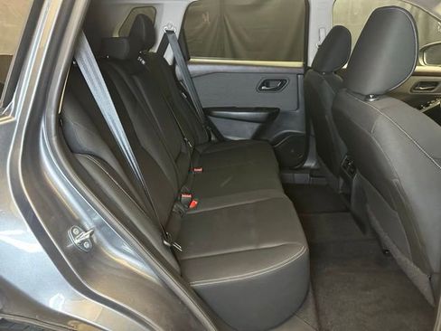 Used 2023 Nissan Rogue S AWD/4WD image 17