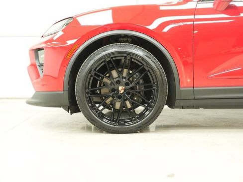 New 2026 Porsche Macan 4 Electric AWD/4WD image 41