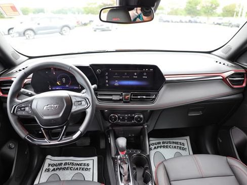 Used 2024 Chevrolet TrailBlazer RS w/ Convenience Package AWD/4WD image 10