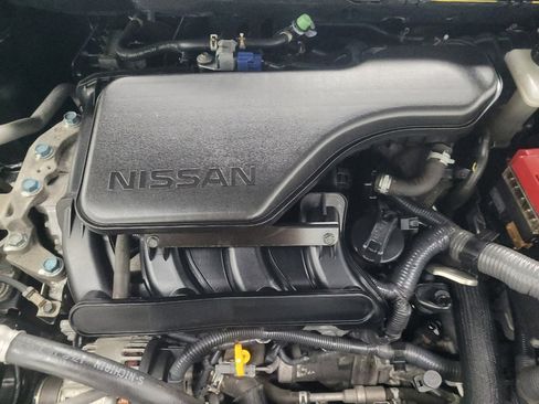 Used 2017 Nissan Rogue Sport SV w/ SV Premium Package image 30