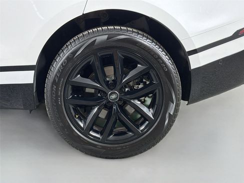 Certified 2025 Land Rover Range Rover Velar Dynamic SE AWD/4WD image 27
