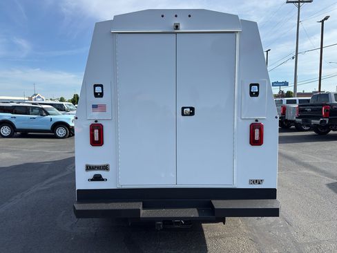 Used 2024 Ford E-350 and Econoline 350 Super Duty w/ Power Windows & Locks Group RWD image 7