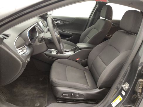 Used 2017 Chevrolet Malibu LT image 17