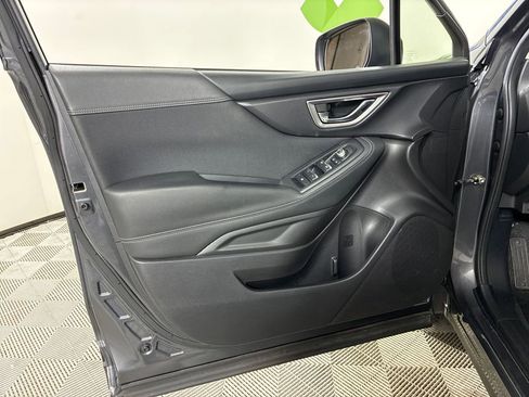 Used 2020 Subaru Forester Premium image 28