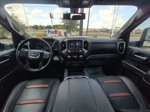 Used 2023 GMC Sierra 2500 AT4 w/ Gooseneck/5TH Wheel Package AWD/4WD image 15