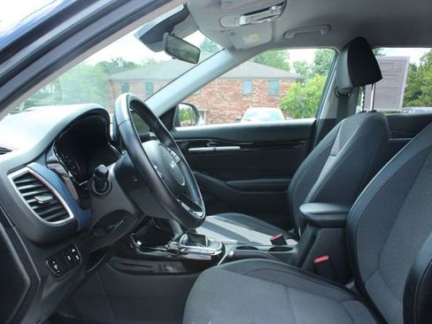 Used 2022 Kia Seltos S FWD image 12