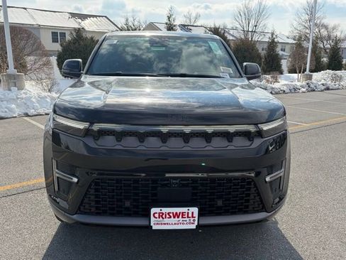 New 2026 Jeep Grand Wagoneer Summit image 9