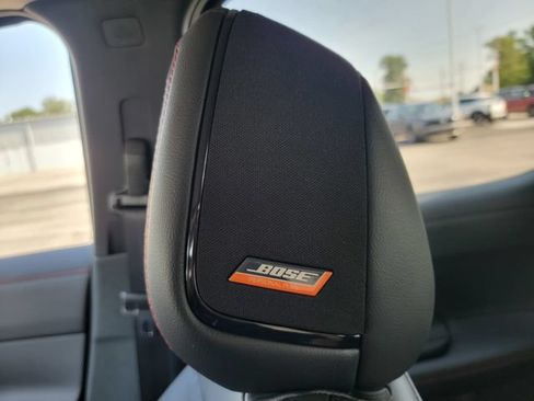 New 2025 Nissan Kicks SR w/ SR Premium Package AWD/4WD image 37