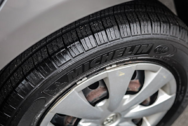 Used 2010 Toyota Corolla LE FWD image 14