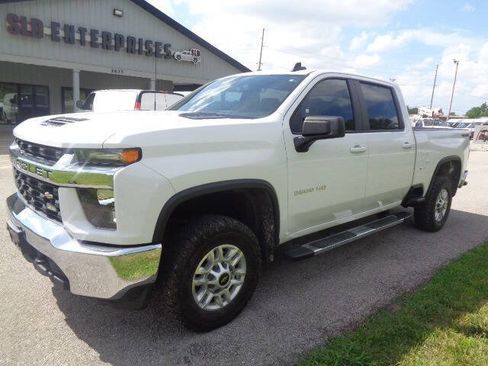 Used 2022 Chevrolet Silverado 2500 LT AWD/4WD image 1