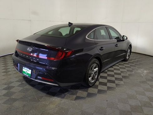 Used 2023 Hyundai Sonata SE w/ Preferred Accessory Package FWD image 9