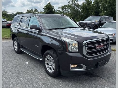 Used 2018 GMC Yukon SLT w/ HD Trailering Package AWD/4WD image 1