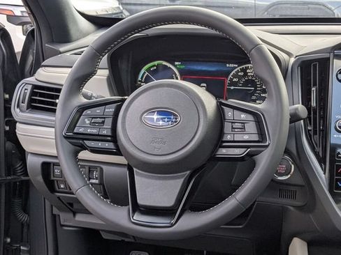 Used 2025 Subaru Forester Premium w/ Protection Package (1PH) AWD/4WD image 16