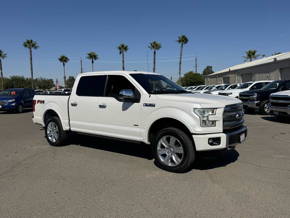 Used 2015 Ford F150 Platinum w/ Equipment Group 701A Luxury AWD/4WD image 13