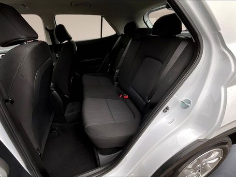 Certified 2025 Hyundai Venue SE image 22