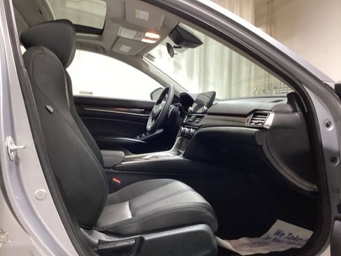 Used 2021 Honda Accord EX image 13