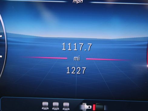 Used 2026 Mercedes-Benz GLC 300 image 34