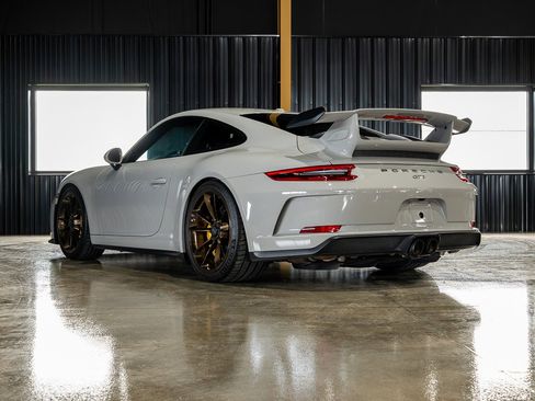 Used 2018 Porsche 911 GT3 RWD image 47