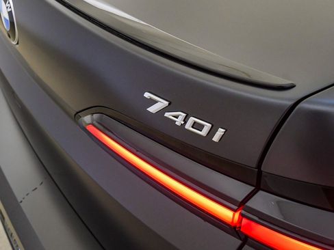 New 2026 BMW 740i w/ Premium Package image 14