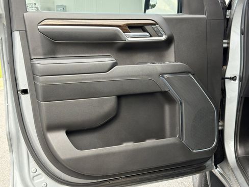 Used 2023 GMC Sierra 1500 Elevation AWD/4WD image 16