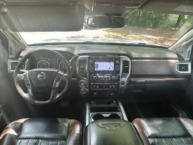 Used 2017 Nissan Titan Platinum Reserve AWD/4WD image 21