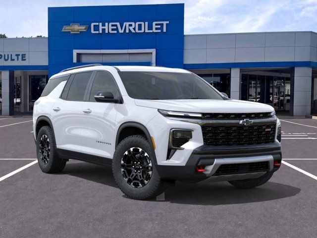 New 2027 Chevrolet Traverse Z71 w/ Enhanced Driving Package AWD/4WD image 7