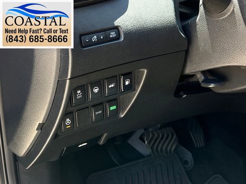 Used 2019 Nissan Rogue SL w/ Premium Package FWD image 10