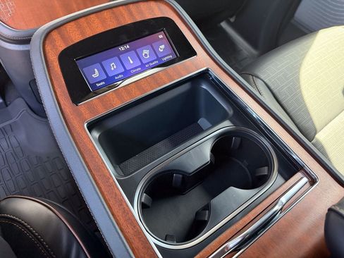 New 2026 Lincoln Navigator L Black Label AWD/4WD image 49