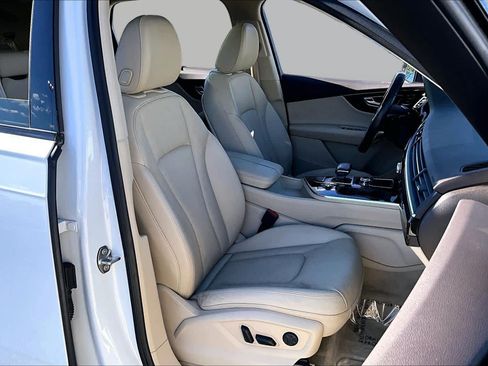 Used 2019 Audi Q7 3.0T Prestige AWD/4WD image 9