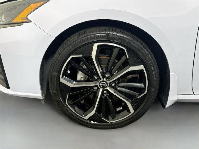 Used 2023 Nissan Altima 2.5 SR FWD image 37