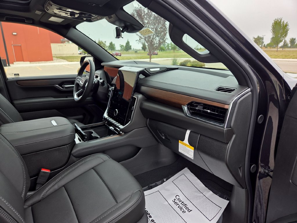 New 2026 GMC Yukon Denali w/ Denali Reserve Package AWD/4WD image 28