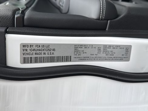 New 2026 Jeep Grand Cherokee Laredo AWD/4WD image 38