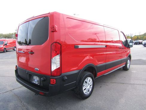Used 2024 Ford E-Transit Low Roof image 10