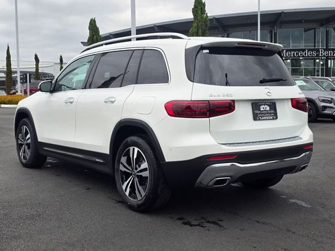 New 2026 Mercedes-Benz GLB 250 4MATIC image 4