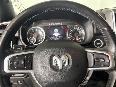 Used 2022 RAM 1500 Big Horn AWD/4WD image 11