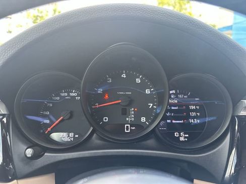 Used 2020 Porsche Macan AWD/4WD image 26