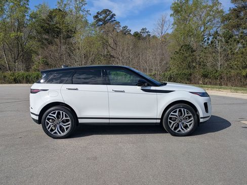 Used 2020 Land Rover Range Rover Evoque S image 4