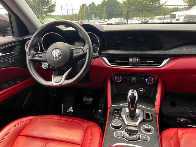 Used 2021 Alfa Romeo Stelvio Sprint w/ Nero Edizione RWD image 16