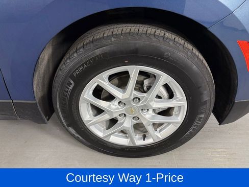 Used 2024 Chevrolet Equinox LS w/ Driver Confidence II Package FWD image 13