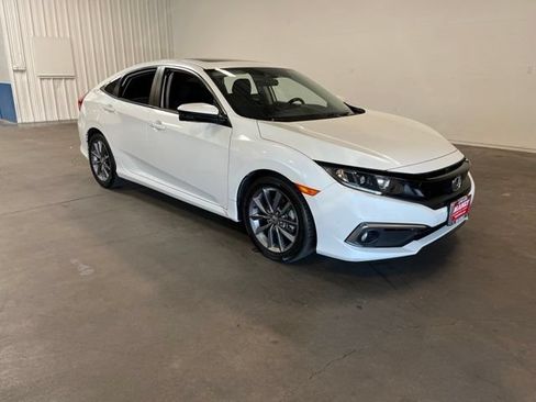 Used 2019 Honda Civic EX image 1