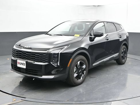 Used 2026 Kia Sportage LX AWD/4WD image 8
