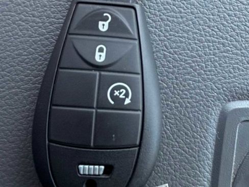 Used 2017 RAM 1500 Big Horn image 28