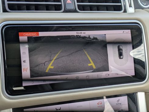 Used 2018 Land Rover Range Rover HSE image 24