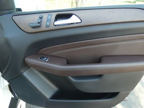 Used 2015 Mercedes-Benz ML 350 4MATIC image 36