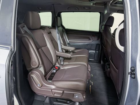 Used 2023 Honda Odyssey Touring image 34